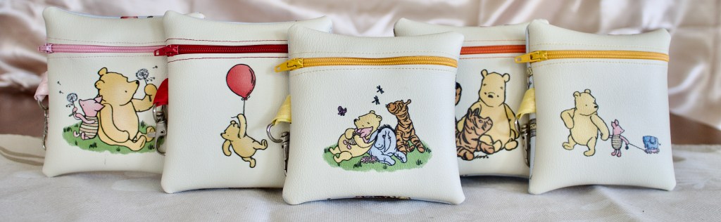 Classic Winnie the Pooh Md Pouches